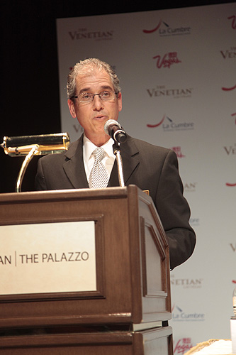 John_Caparella_president_and_COO_of_The_Venetian_addresses_crowd