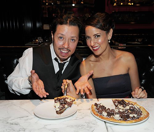 Carlos_Ramirez_and_Burgundi_Phoenix_with_chocolate_pizza