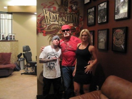 Hulk-Hogan-Huntington-and-Hart