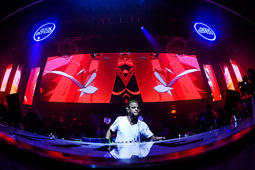 DJ Erick Morillo turns up the sounds at LiFE Nightclub Powers Imagery