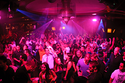 Vice_Sundays_at_LAVO_atmosphere