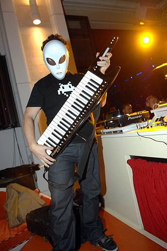 Surrender_Joachim_Garraud_Halloween