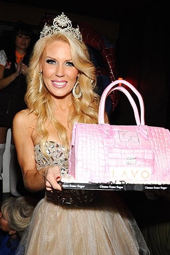 Gretchen_Rossi_Celebrates_her_Birthday_at_LAVO_2