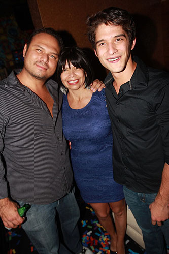 Actor_Tyler_Posey_makes_it_a_family_affair_for_his_21st_birthday._He_celebrated_with_his_mother_and_brother_10_27_12