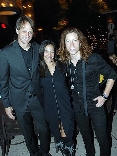 Blush_Tony_Hawk_with_Shaun_White_and_friend