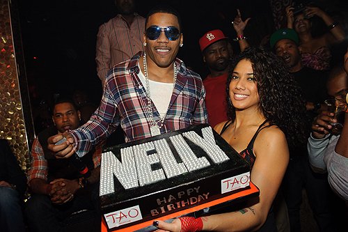 Nelly_and_cake_at_Tao_11.12.11
