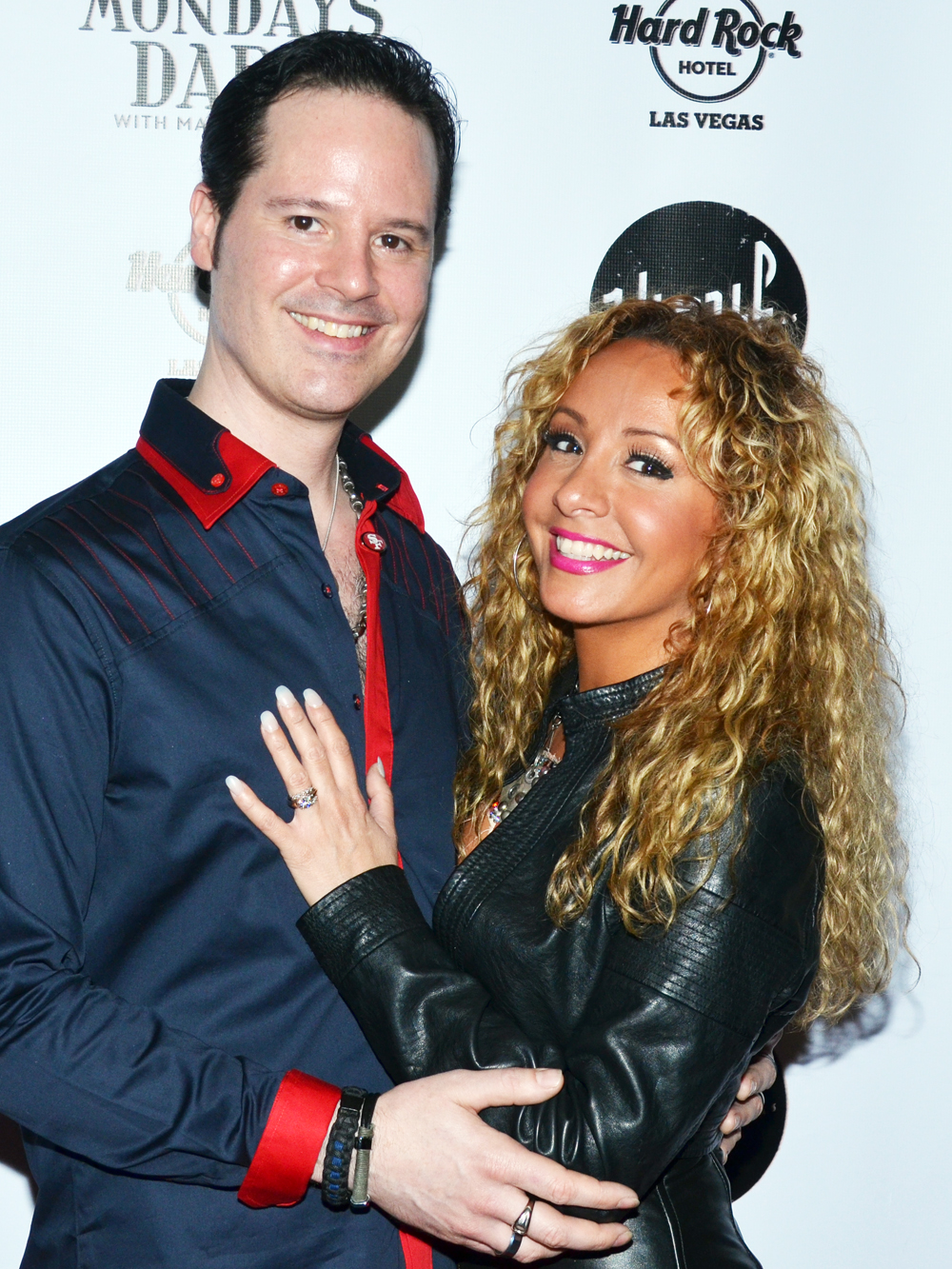 Ray Jon Narbaitz Lorena Peril Narbaitz Mondays Dark 13 62961