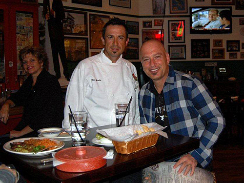 Chef_Noe_Alcala__Howie_Mandel_at_Hussongs