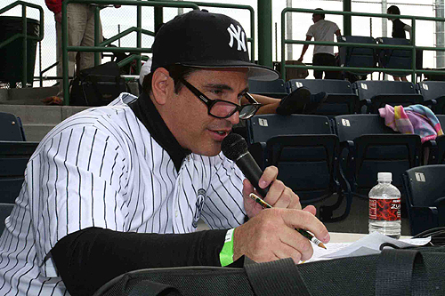 New_York-New_Yorks_Vinny_Announcing_the_Game2
