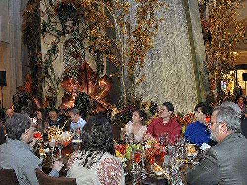 Guests_enjoying_feast