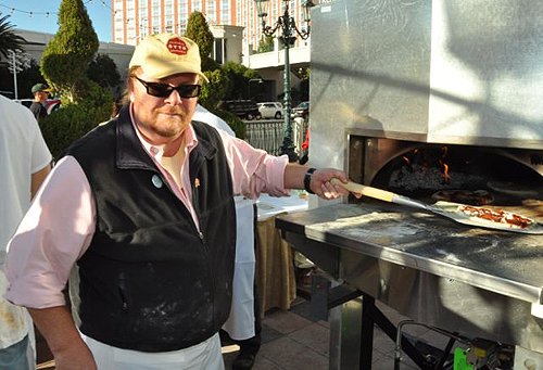 Mario_Batali_Pizza_in_Oven