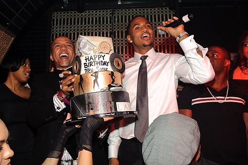 Trey_Songz_cake_LAVO