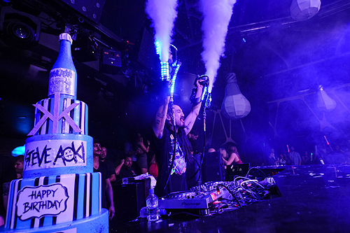 Steve Aoki CO 2 Guns Hakkasan Nightclub