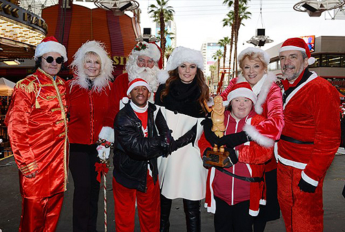 Shania Twain Mayor Goodman and Opportunity Village representatives photo courtesy of Denise Truscello