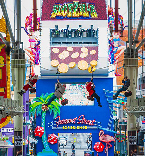 Robin Leach Mayor Goodman and Santa Race Down SlotZilla 12.2.14 photo credit Tom Donoghue Photography