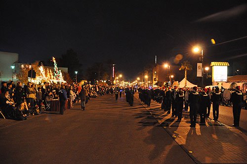WinterFest_Parade_2011_-_Crowd