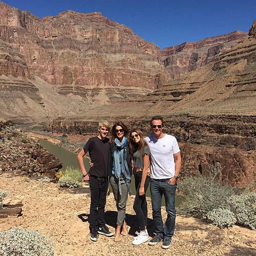 03.23.16 Cindy Crawford at Grand Canyon Maverick Helicopters