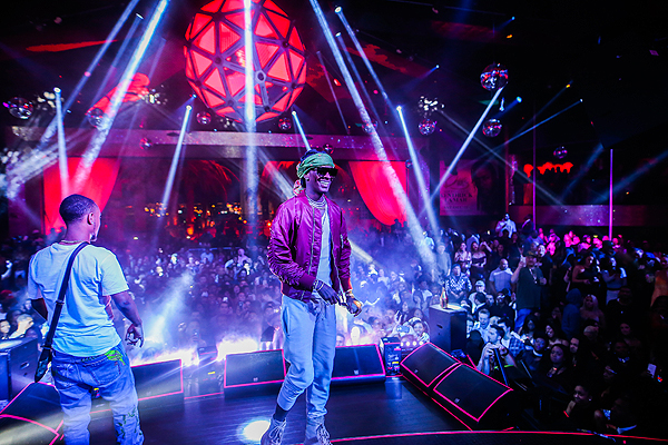 Young Thug Joins Rae Sremmurd Onstage at Drais Nightclub in Las Vegas 1.1.17 Radis Sammerthai