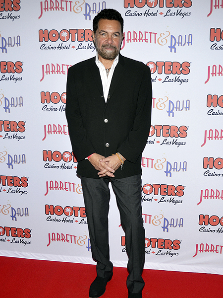 Clint Holmes Jarrett Raja 3662